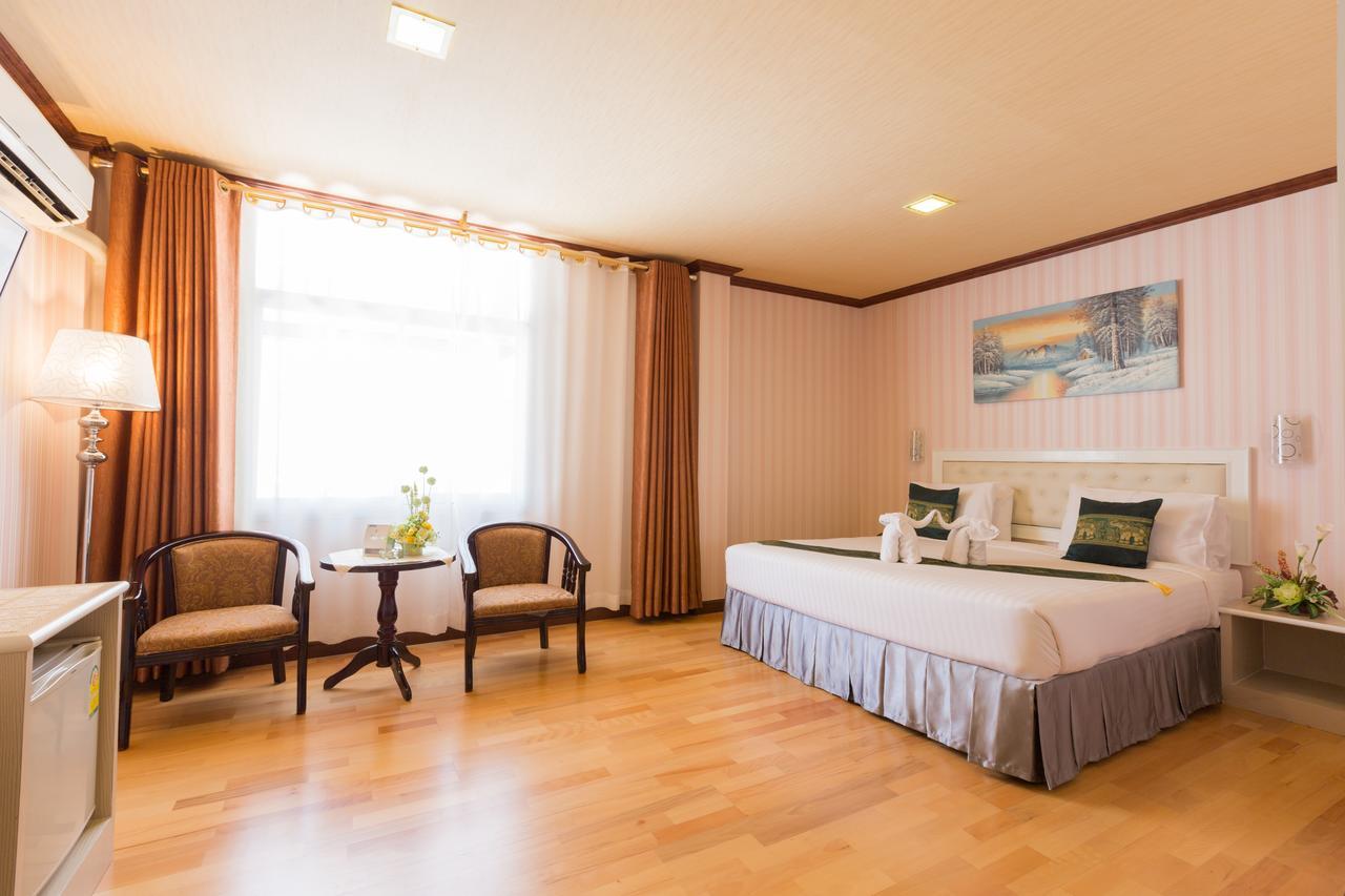 Korat Hotel - Sha Plus Nakhon Ratchasima Phòng bức ảnh