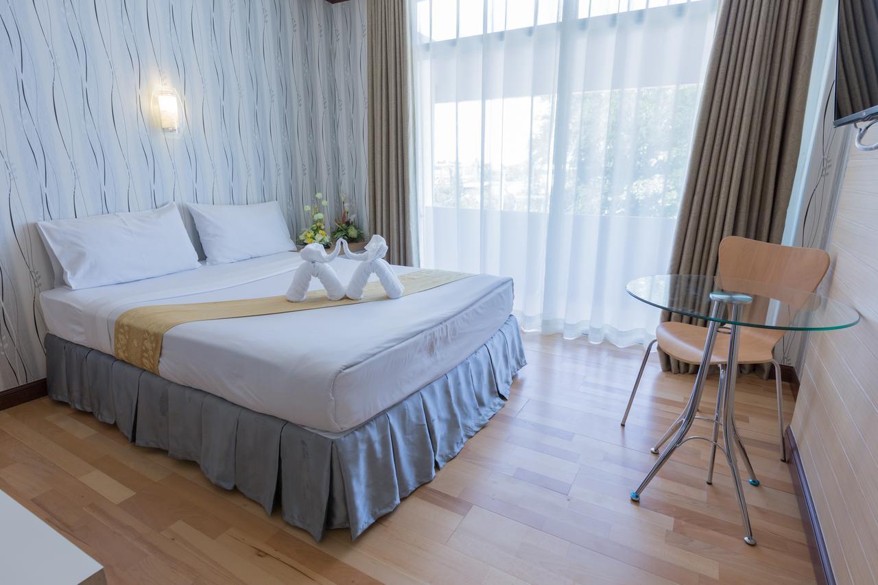 Korat Hotel - Sha Plus Nakhon Ratchasima Phòng bức ảnh