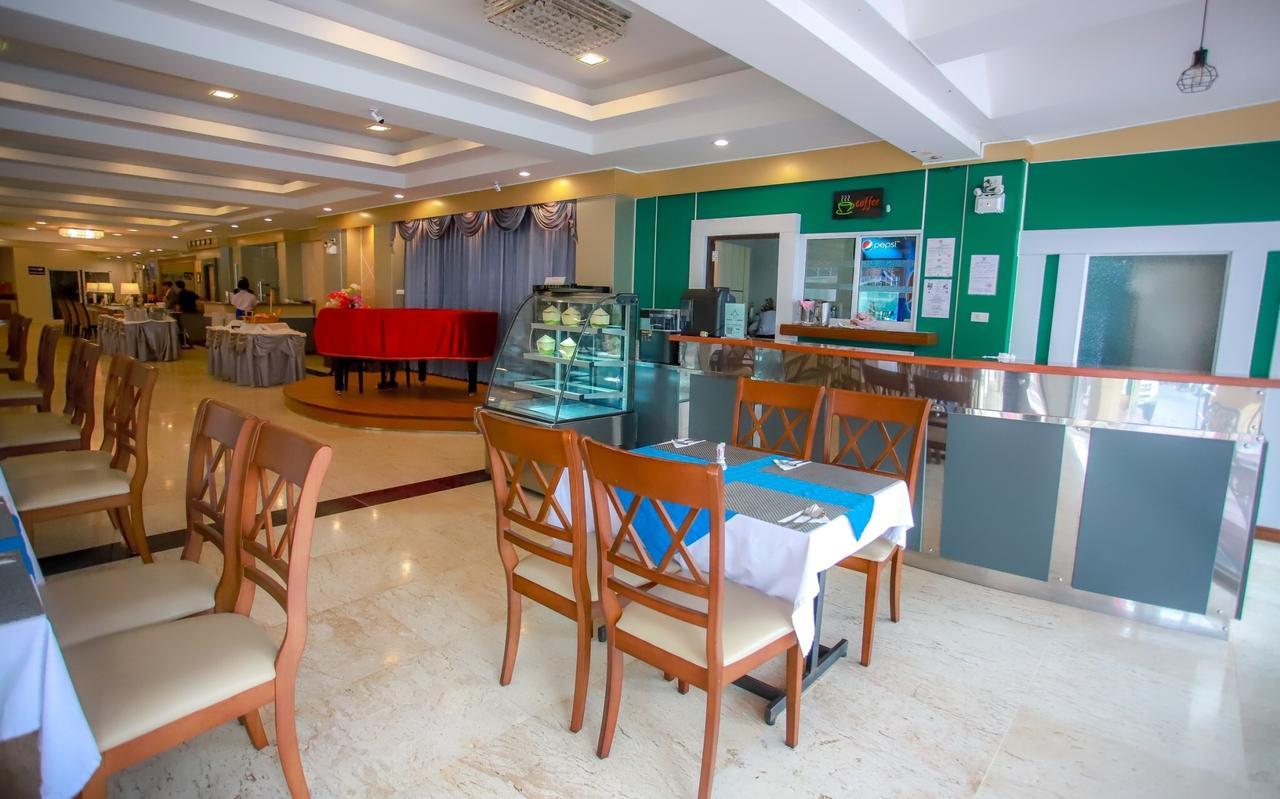Korat Hotel - Sha Plus Nakhon Ratchasima Ngoại thất bức ảnh