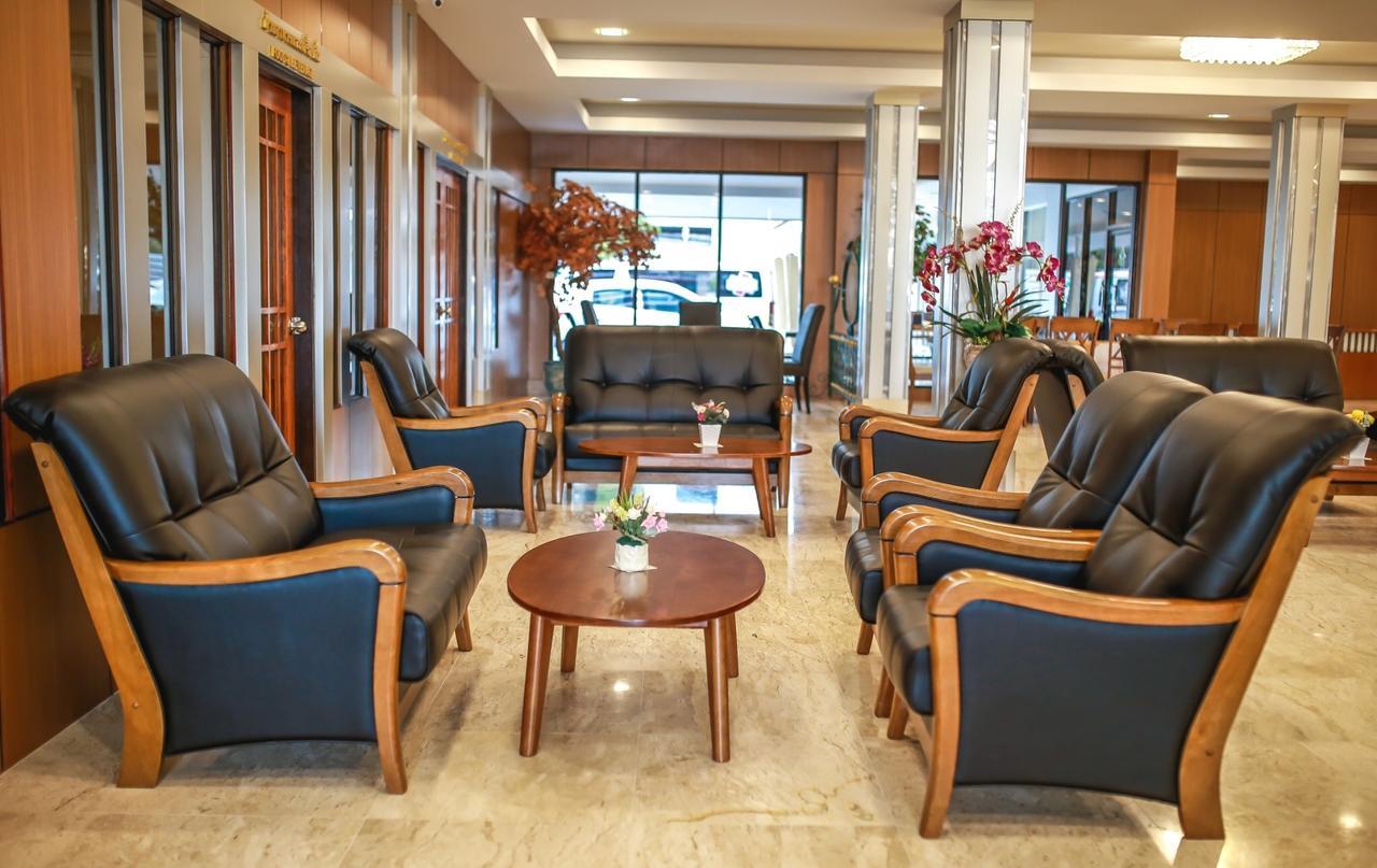Korat Hotel - Sha Plus Nakhon Ratchasima Ngoại thất bức ảnh