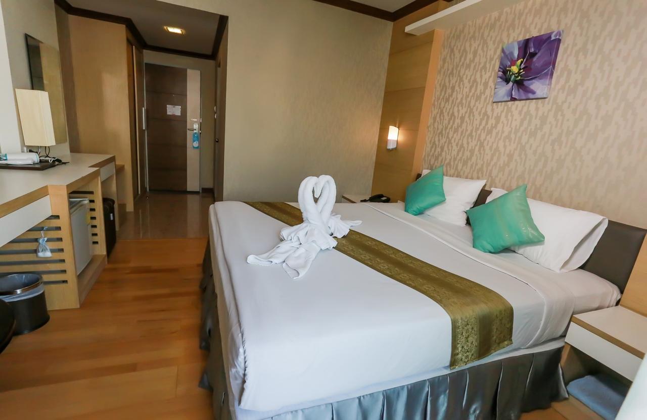 Korat Hotel - Sha Plus Nakhon Ratchasima Ngoại thất bức ảnh