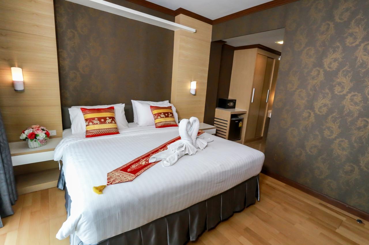 Korat Hotel - Sha Plus Nakhon Ratchasima Ngoại thất bức ảnh
