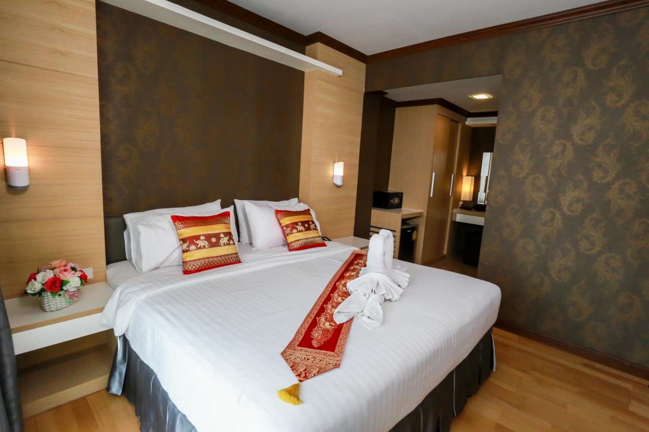 Korat Hotel - Sha Plus Nakhon Ratchasima Ngoại thất bức ảnh